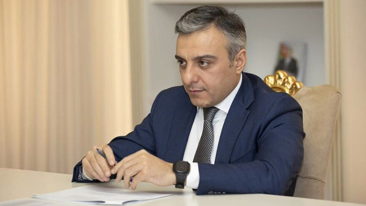 В дорожном агентстве Азербайджана уволили руководителя службы после проверки