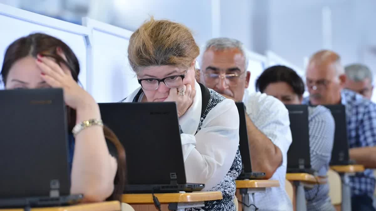 В Азербайджане 23 мая начнется новый выбор вакансий для учителей