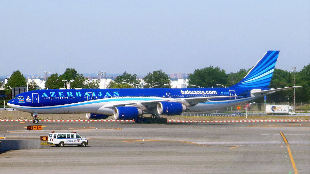 AZAL отменил два рейса Баку—Нахчыван из-за грозы