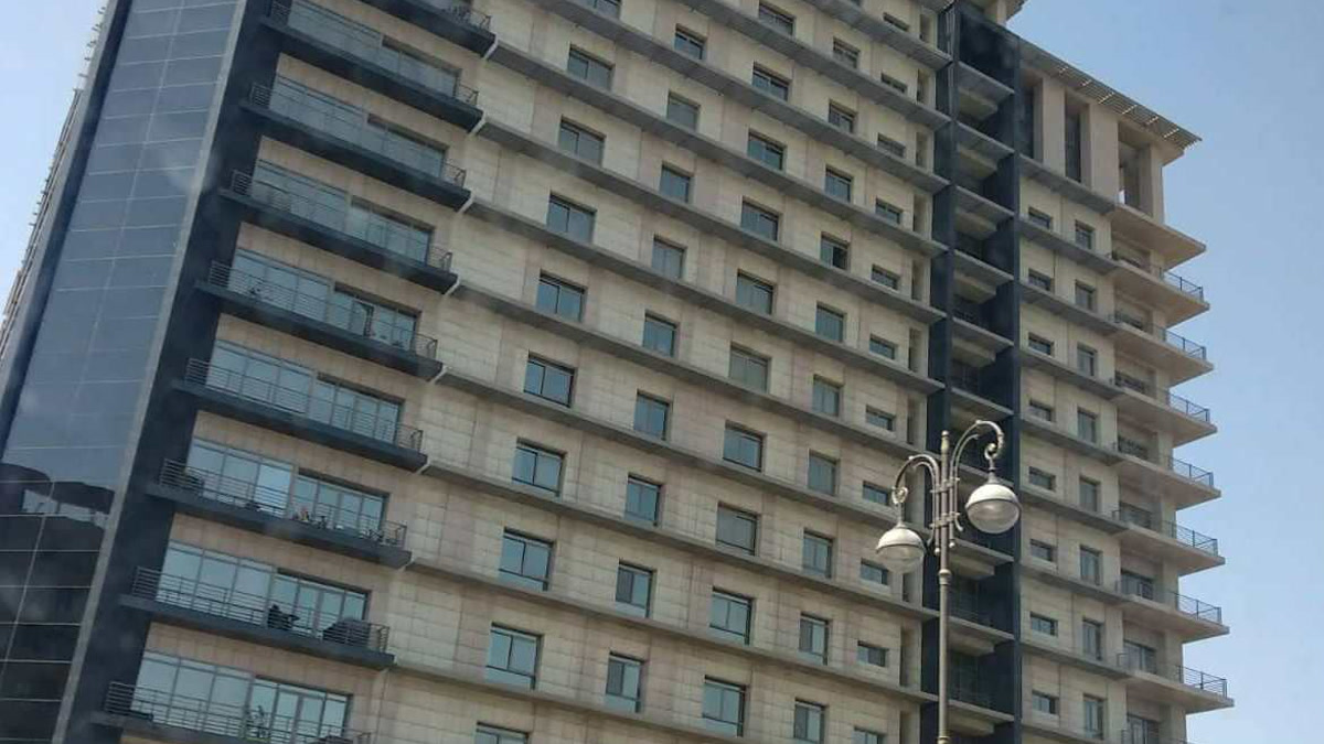 В Баку мастер внезапно умер во время работы на проспекте Гара Гараева