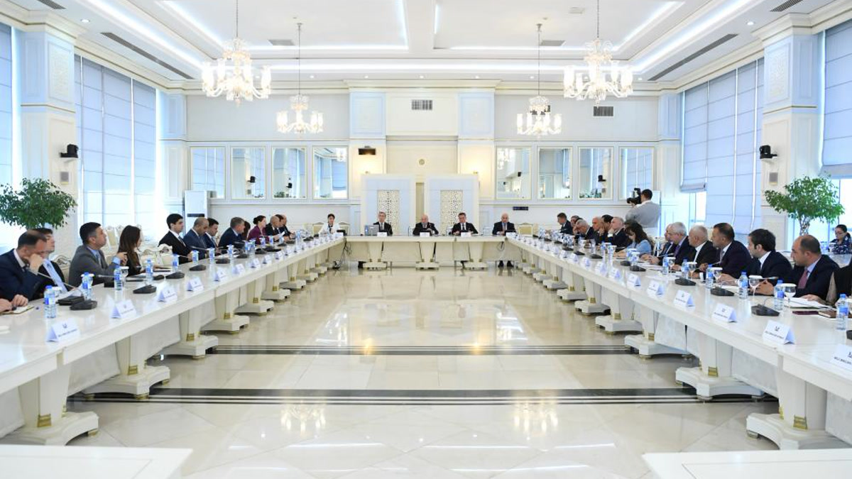 В Азербайджане предлагают сохранить соцподдержку переселенцам на три года после утраты статуса