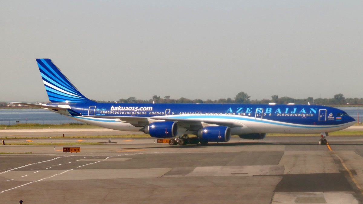 AZAL отложила часть рейсов Баку—Нахчыван из-за грозовой погоды