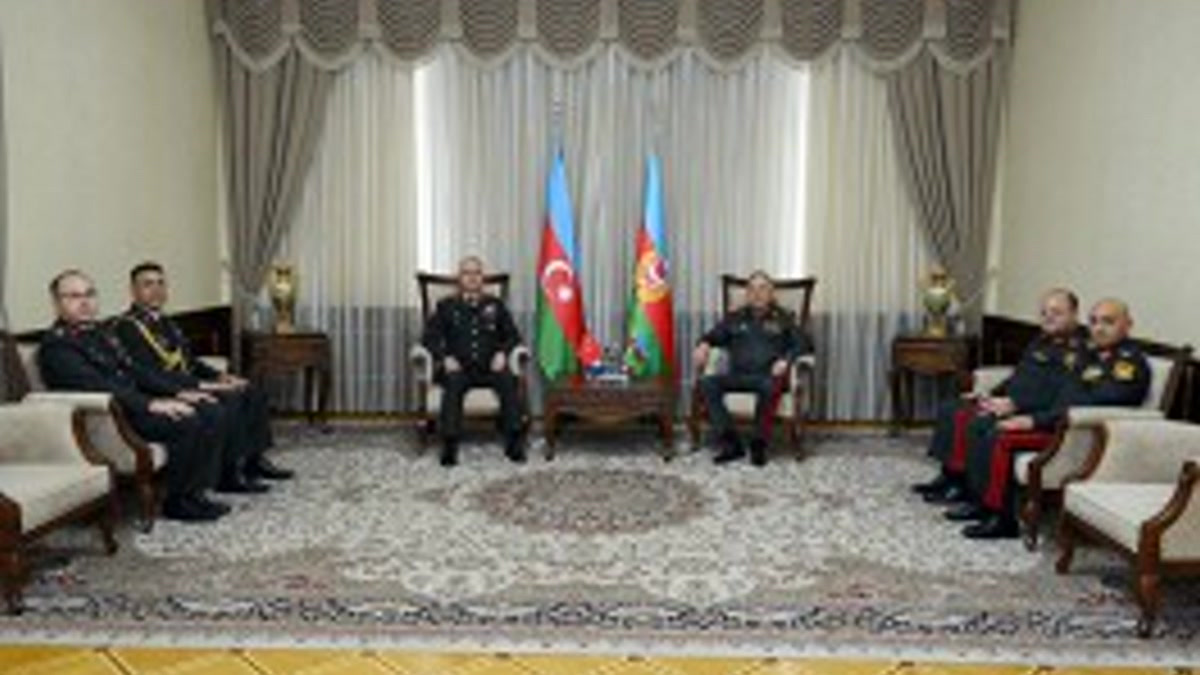 Азербайджан и Турция обсудили новые проекты в сфере военного образования