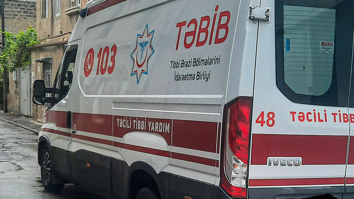 В Баку 59-летний водитель умер за рулем Toyota в Биляджари