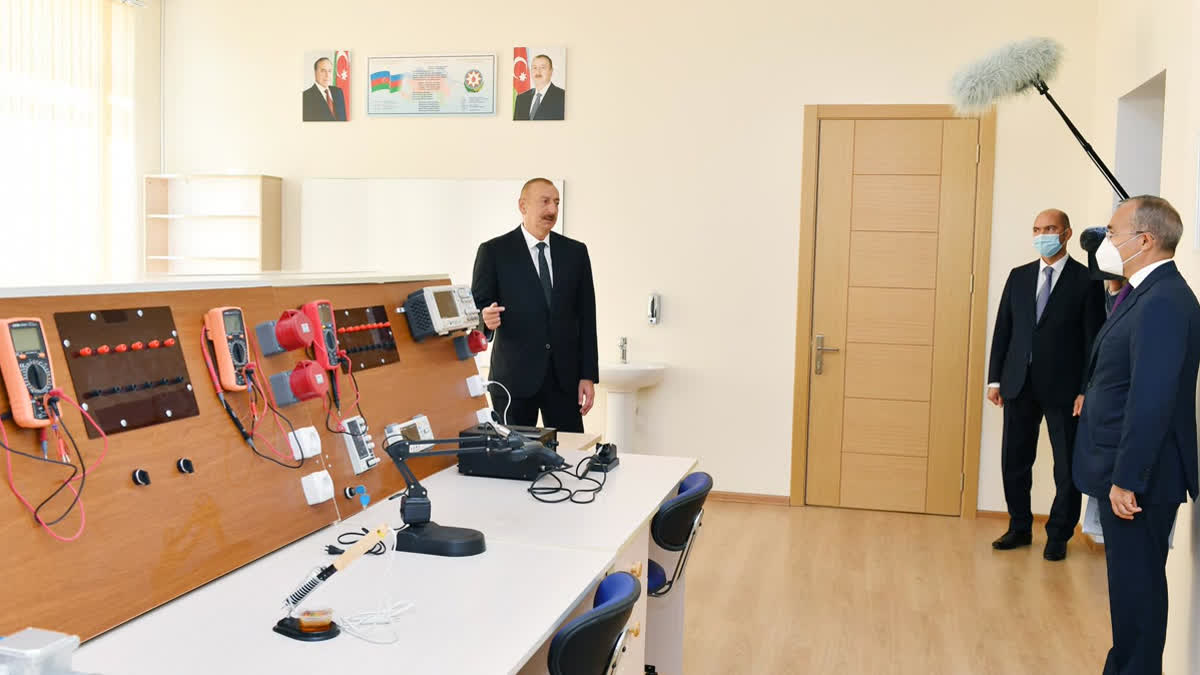 В бакинском центре профобразования по питанию и сервису назначили директора