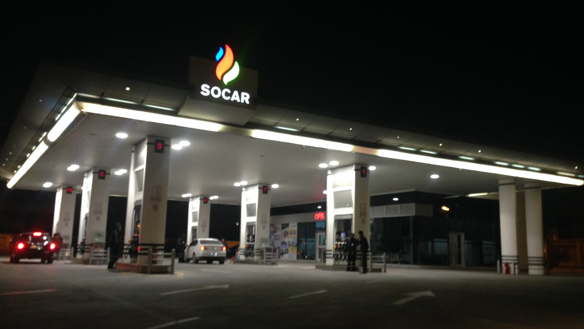 В Украине дроны повредили автозаправку SOCAR в Николаевской области