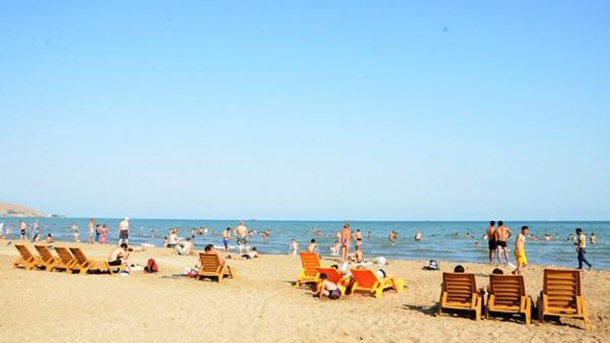На пляжах Абшерона 3 августа ожидается теплая морская вода