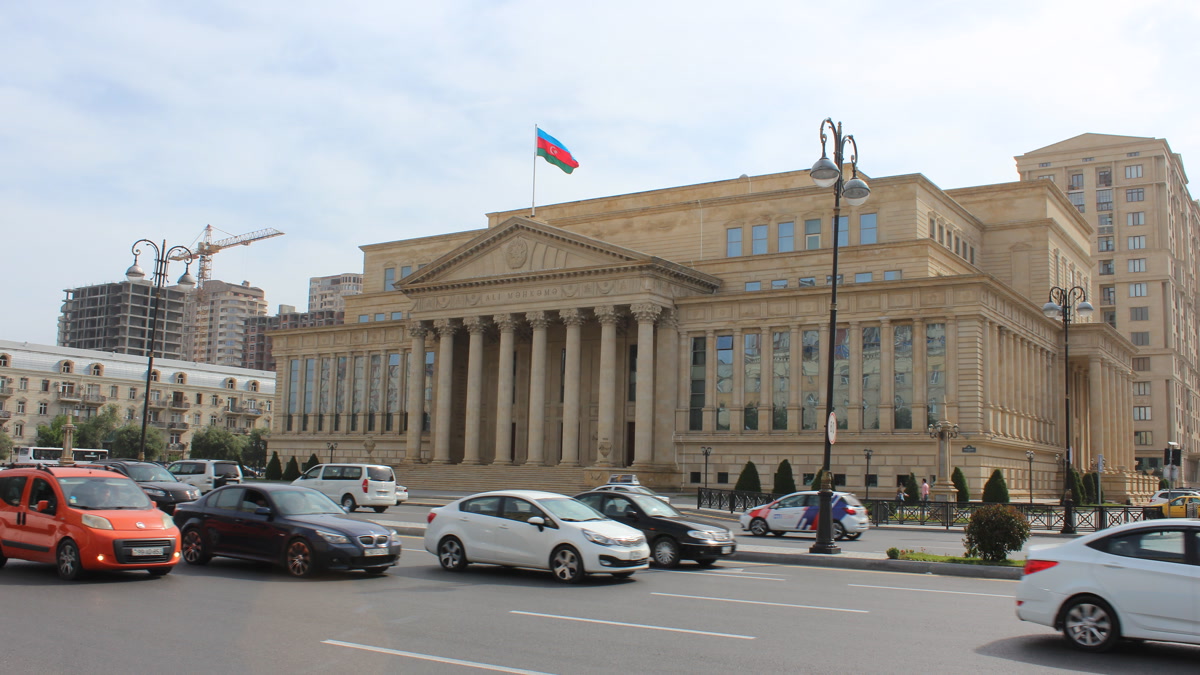 Верховный суд Азербайджана уточнил правила выплаты авторских гонораров