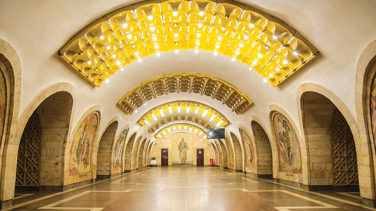 В бакинском метро после разделения линий интервал поездов сократят до двух минут