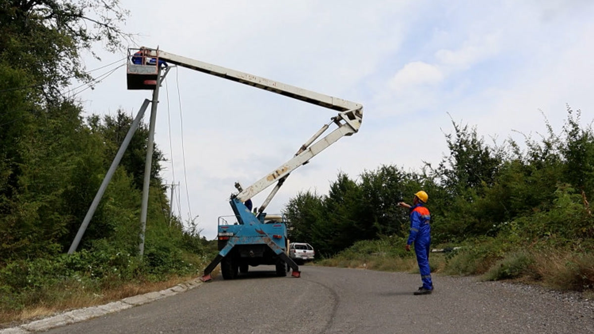 В Джалилабаде 12 населенных пунктов временно останутся без света