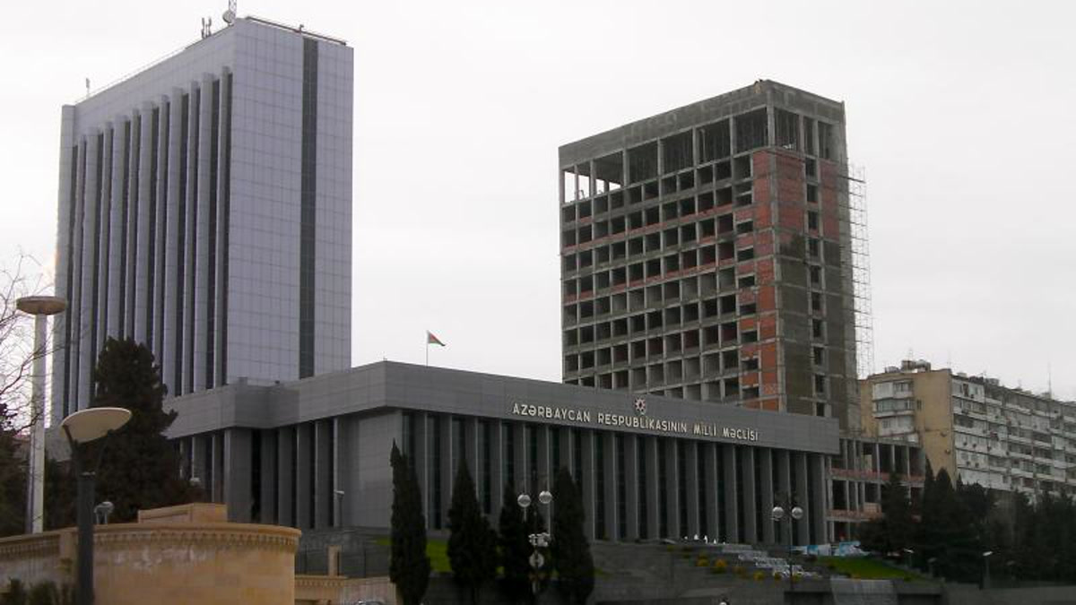 В Азербайджане создан новый Совет по медиа и вещанию