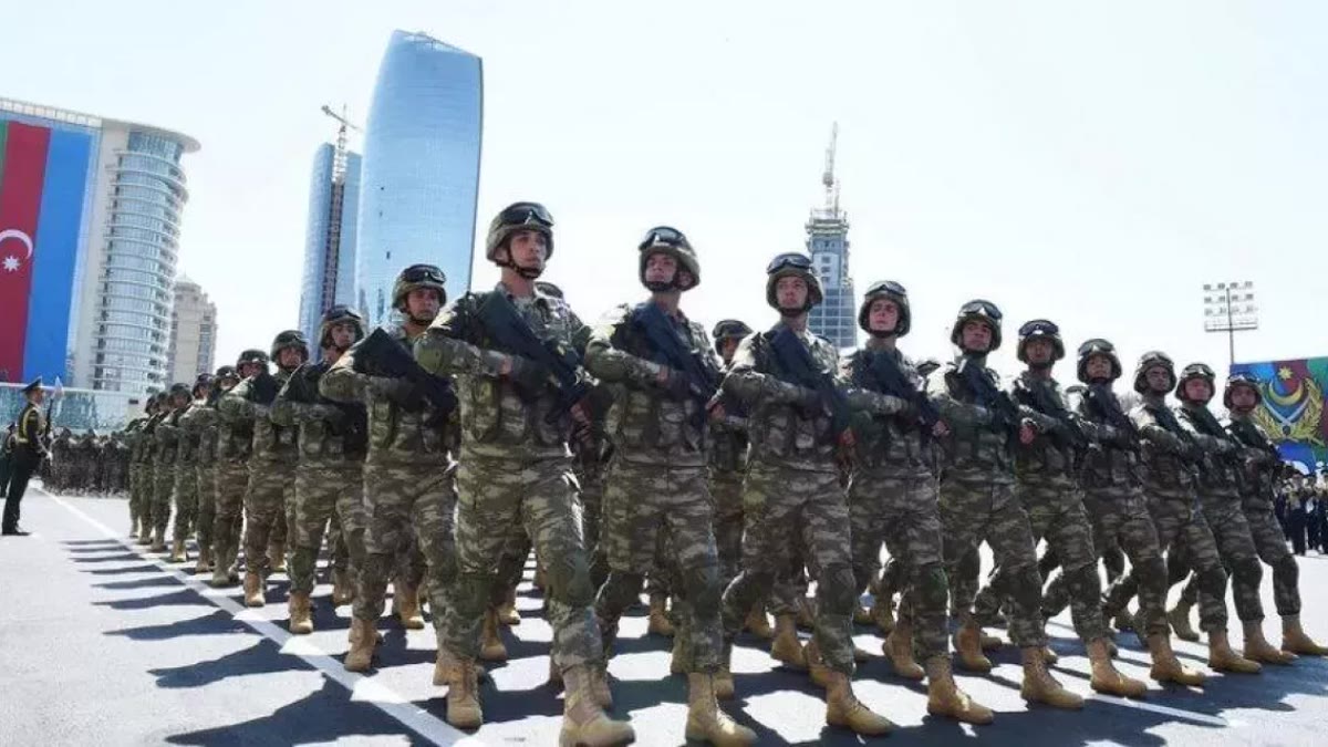 В Азербайджане объявили октябрьский призыв на военную службу
