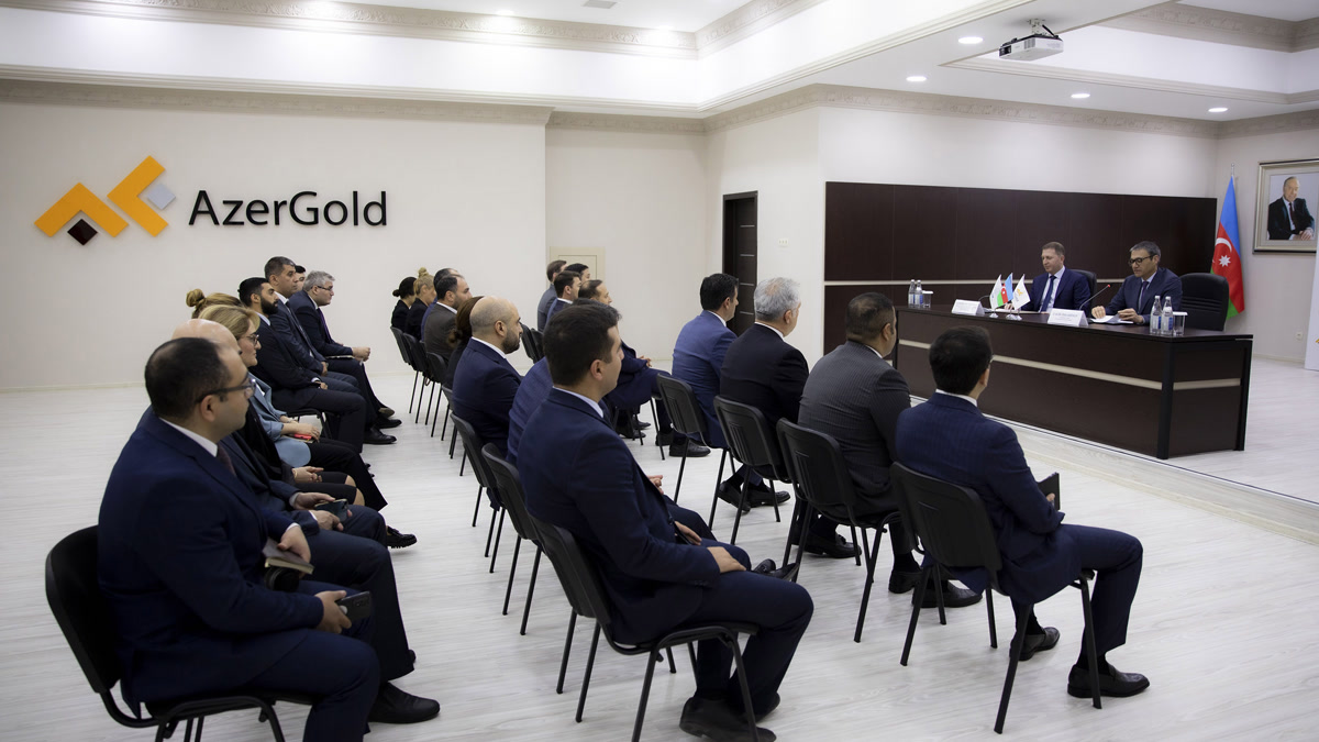 Руководитель юридического отдела AzerGold покинул должность