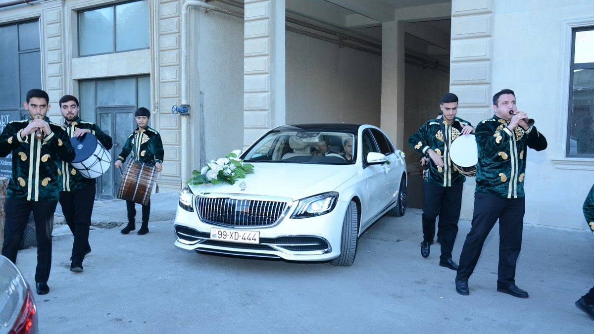 Агамирза Мамедов ответил на призывы запретить мейхану на свадьбах