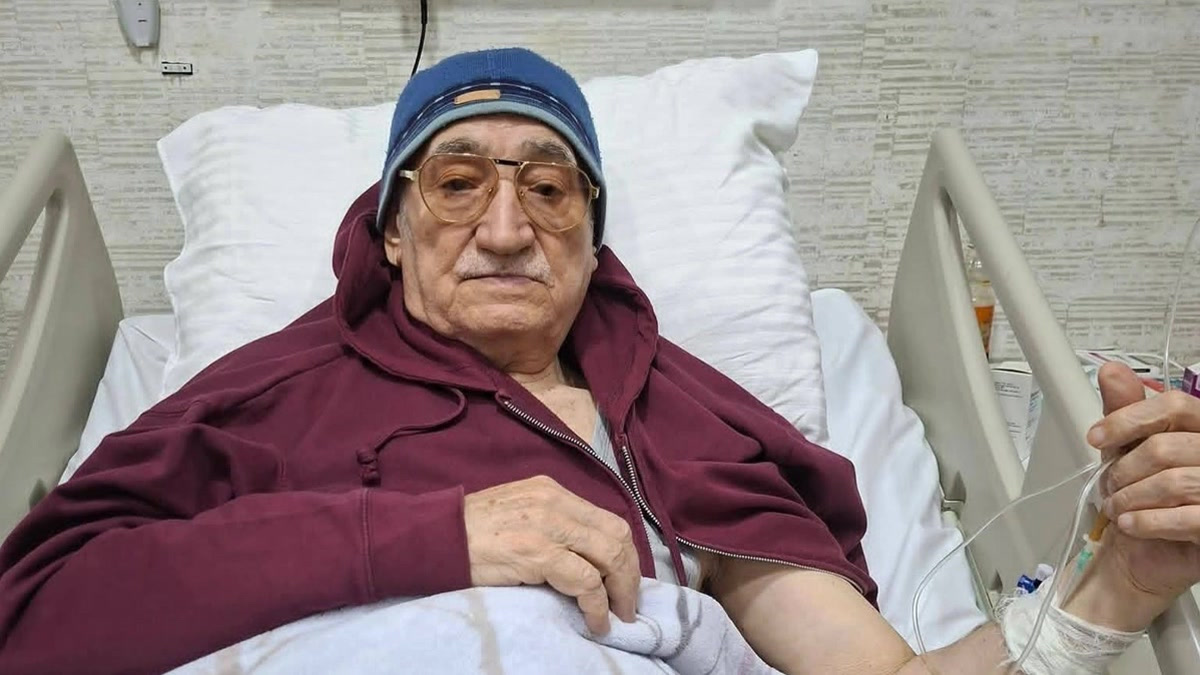 Народного артиста Шейха Абдула Махмудбекова госпитализировали в Баку