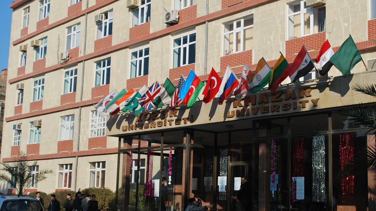 Президентскую стипендию получили 102 студента Азербайджана