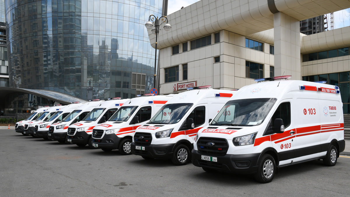 В Сумгайыте школьника ранили ножом в парке: задержан подросток
